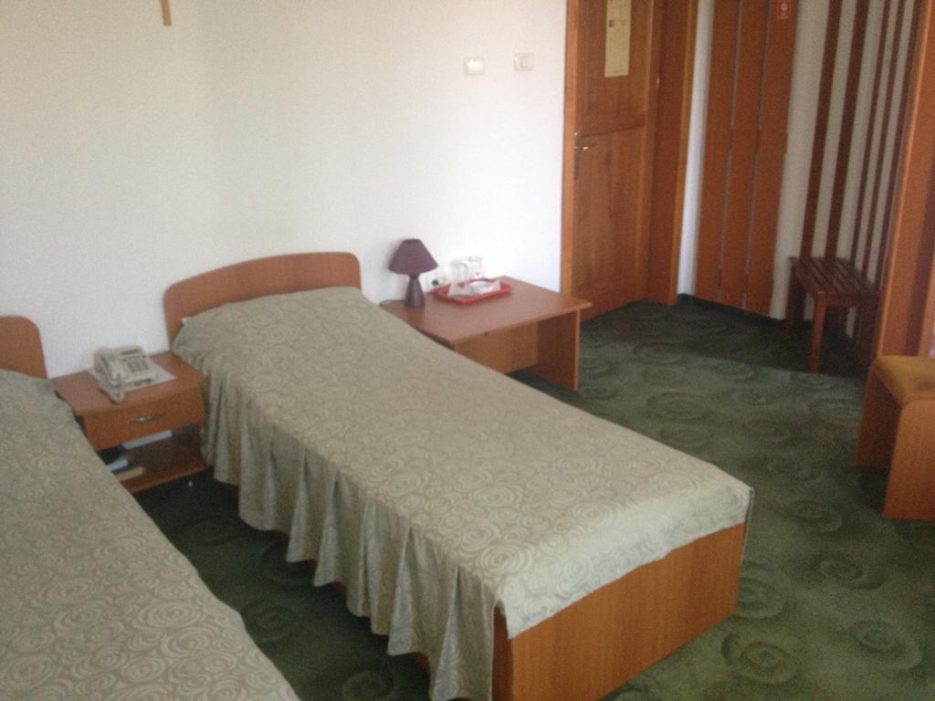 Hotel Lotus Arad Zimmer foto