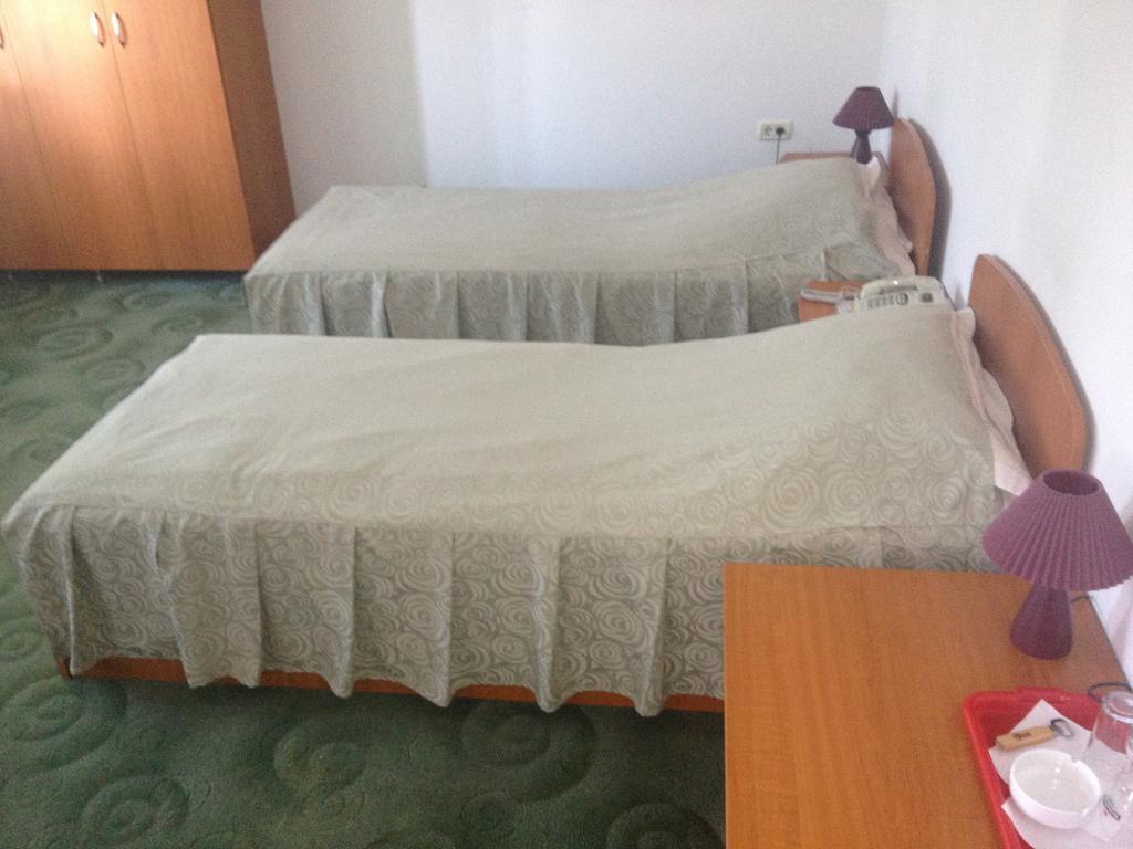 Hotel Lotus Arad Zimmer foto